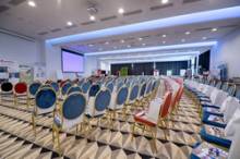 КОНФЕРЕНЦ-ЗАЛ ГОТЕЛЮ «F&B Spa Resort» (Буковель)